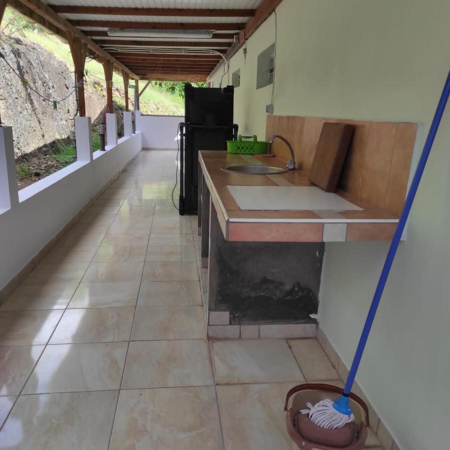 "Au Magnifique Vue " Villa Le Marin Bagian luar foto
